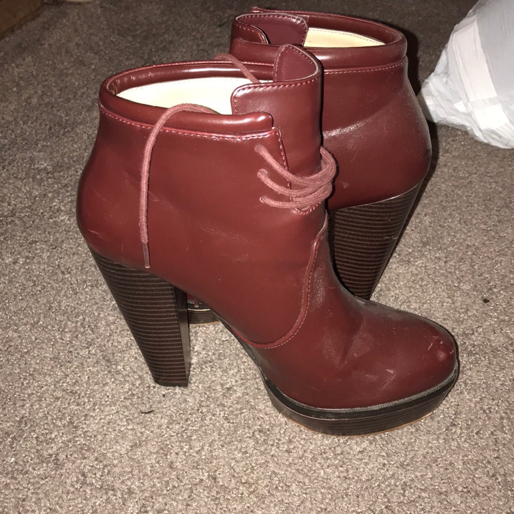 Platform bootie